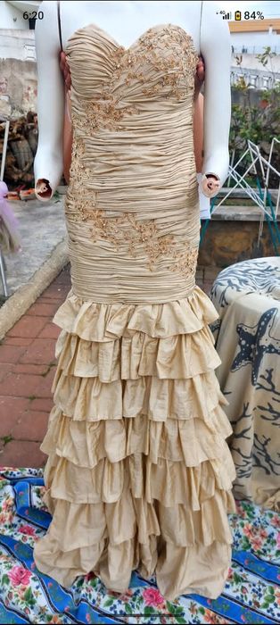 Vestido de festa elegante de alta costura