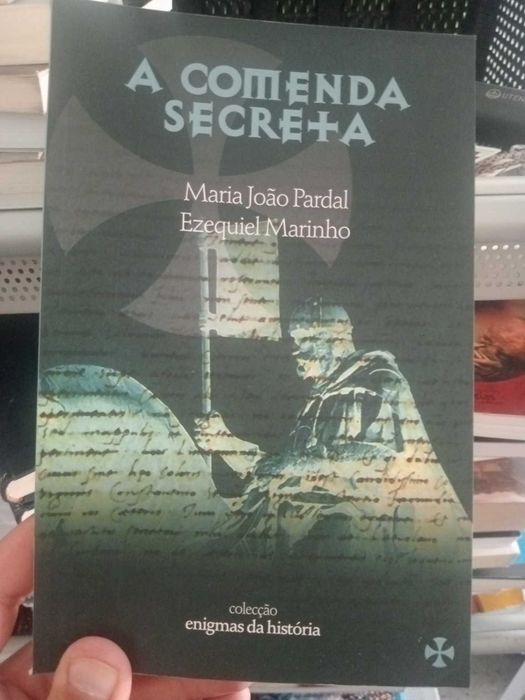 Lote de 4 livros — Enigmas da História: Templários, Qumrân e Cristianismo
