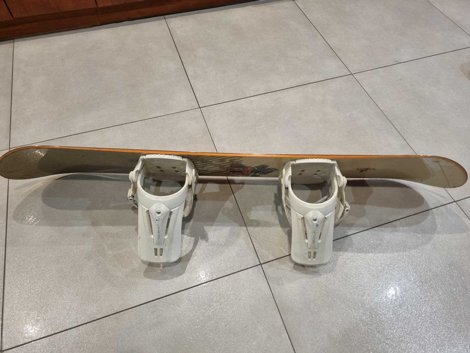 Snowboard dziecięcy 120