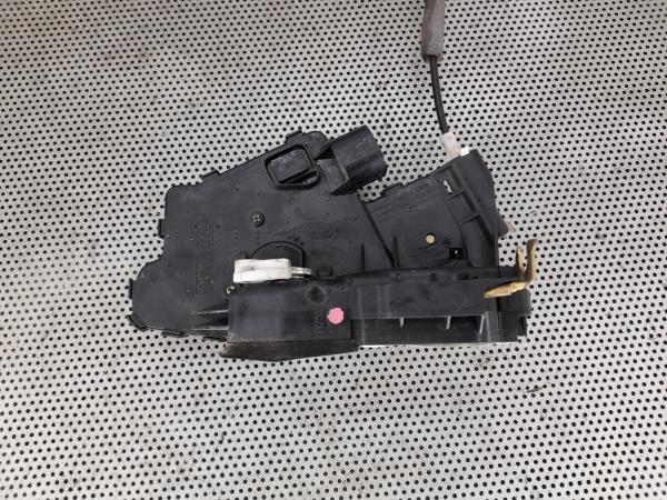 Fechadura / fecho porta trás direito BMW 3 (E46)