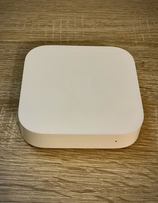 Apple AirPort Express MC414LL/A вживаний Wi-Fi роутер