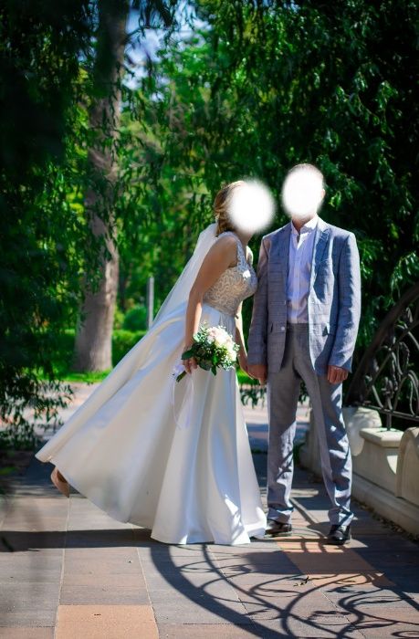 Продам весільну сукню (після хімчистки)