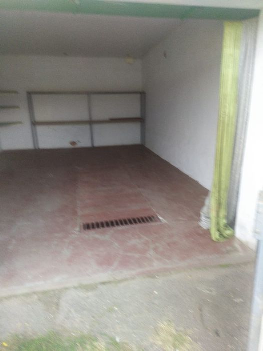 Продам гараж     .