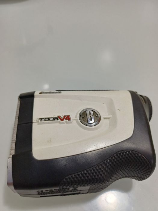 RANGE FINDER bushnell tour v4