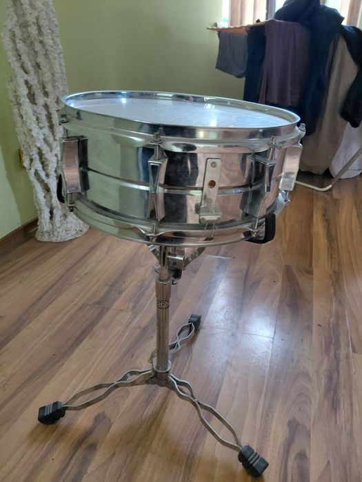 Малый барабан (snare drum)