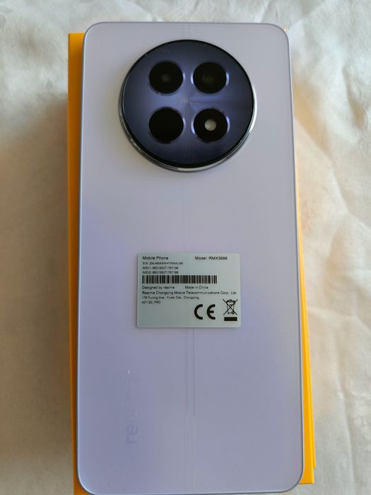 Sprzedam nowy nieużywany Realme 12 5G