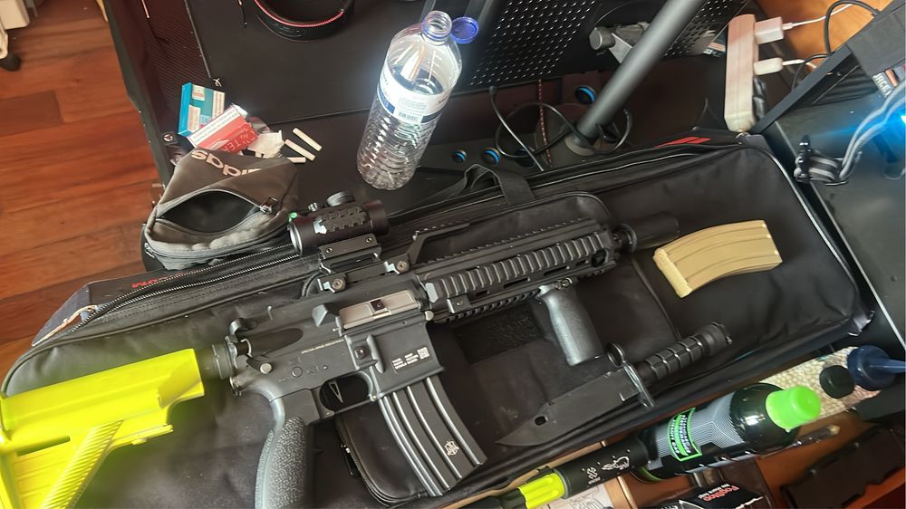Armas e equipamentos de airsoft
