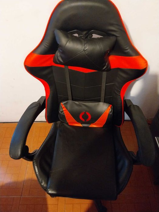 Cadeira gamer Em bom estado