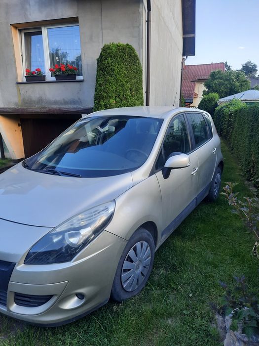 Renault Scenic..