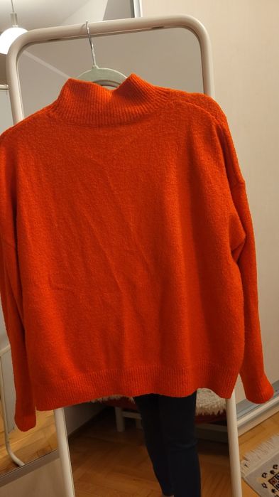 Czerwony sweter H&M