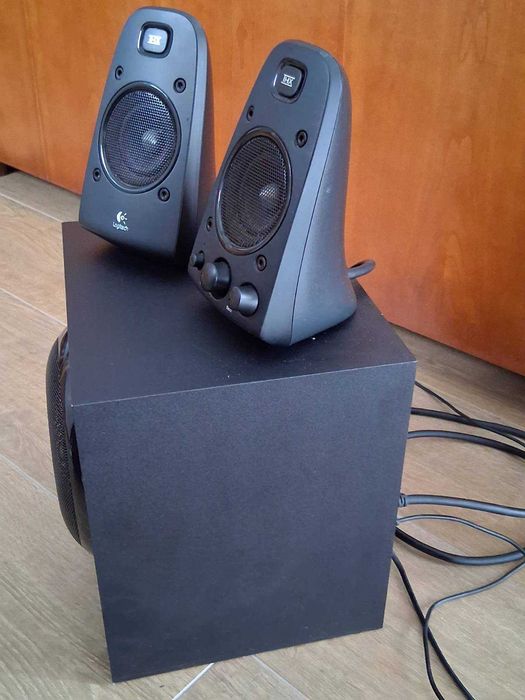 Logitech Z623 colunas de som