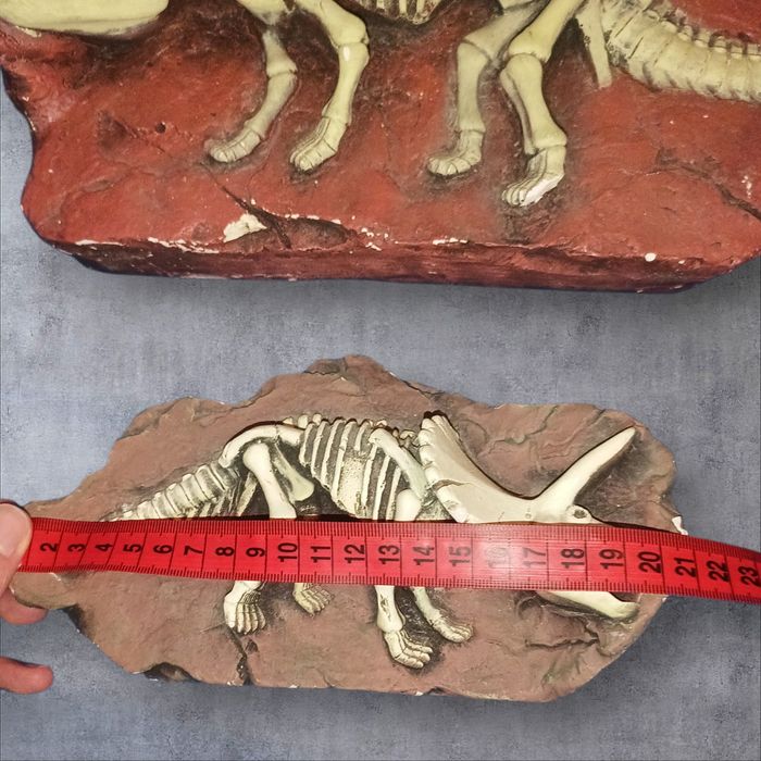 Figurki gipsowe dinozaury