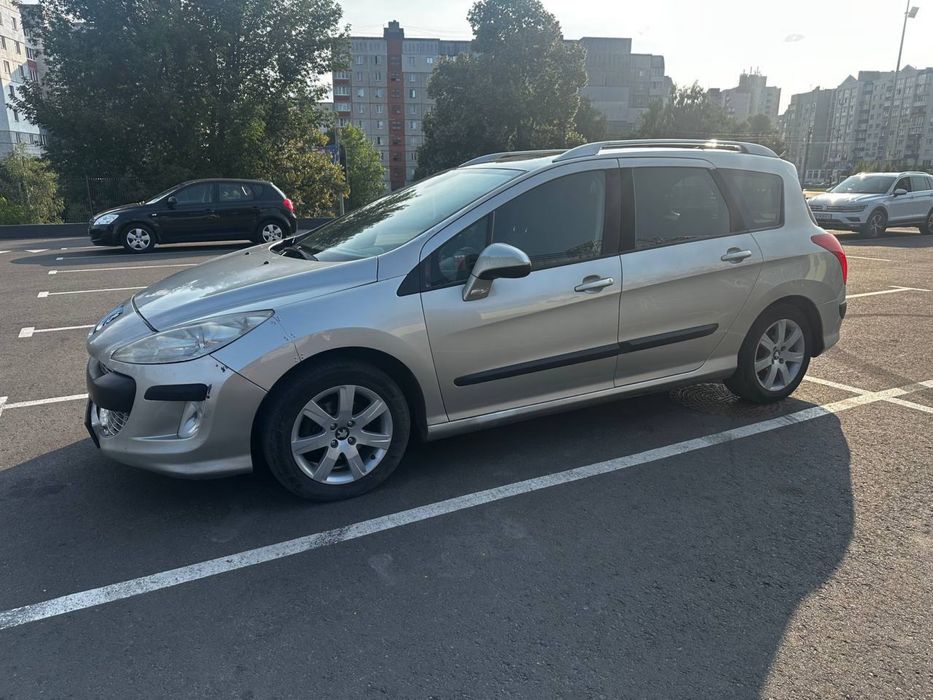 Peugeot 308 sw.