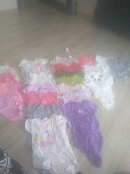 Body dla dziewczynki 86/92 (23szt)