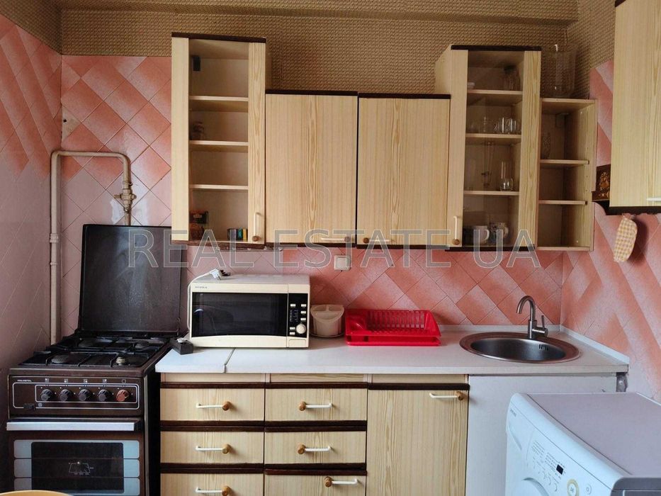 Оренда квартири на Русанівці, поруч з каналом, вул. Ентузіастів № 7/3