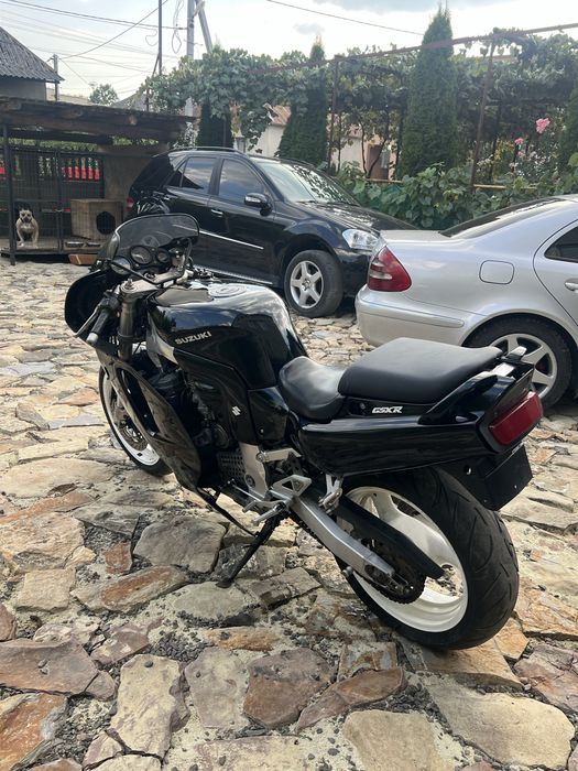 Продам SUZUKI GSXR 750 Срочно