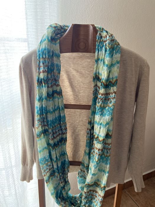 Lenços senhora como novos