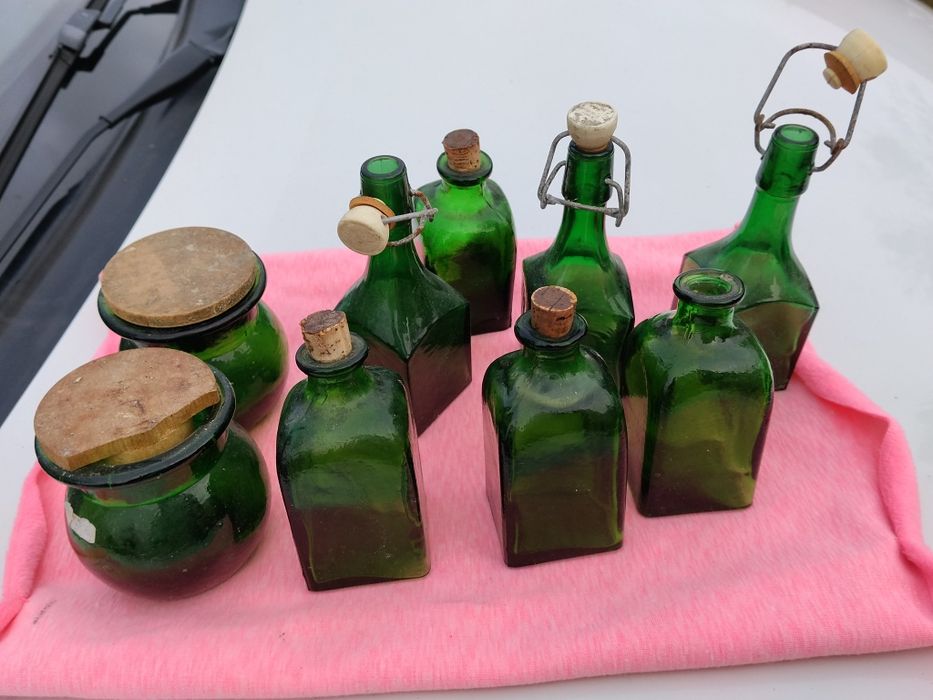 Stare przedwojenne butelki apteczne 9 sztuk