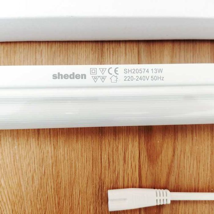 Armadura com lampada fluorescente T5 13W 4200K 57cm