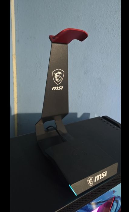MSI Immerse HS01 Combo Suporte headphones com Carregador sem Fios