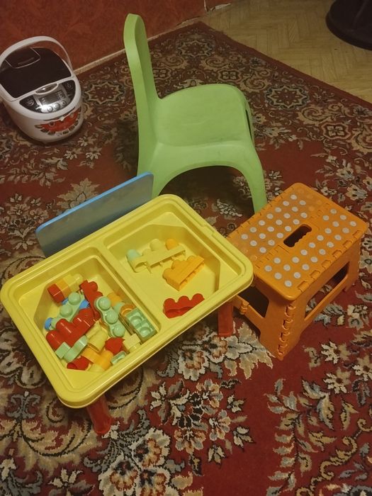 Столик конструктор.Розкладний.