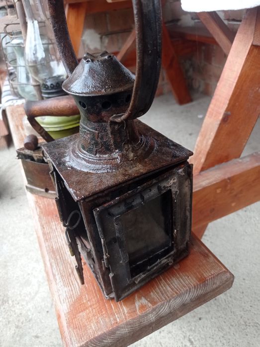 Ліхтар старовинний