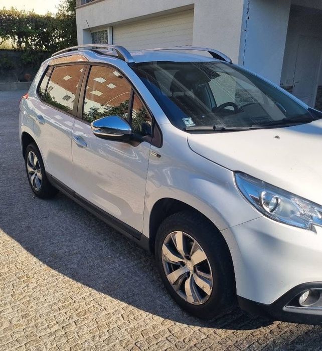 PEUGEOT 2008 BlueHDI Allure