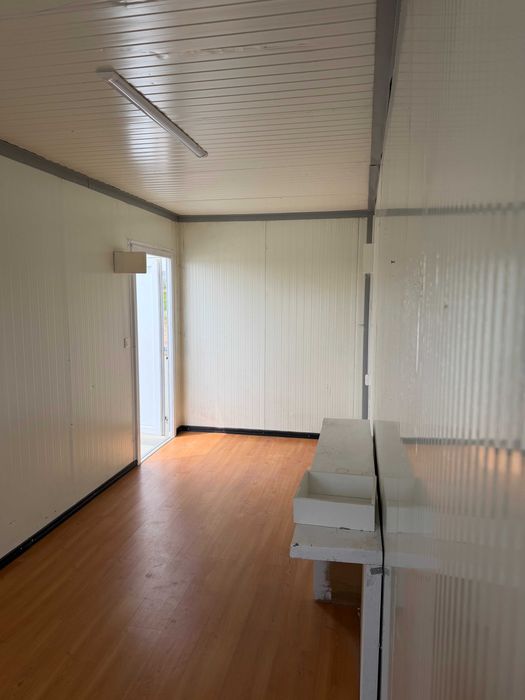 Contentor pré-fabricado USADO para venda, 5840 mm x 2350 mm