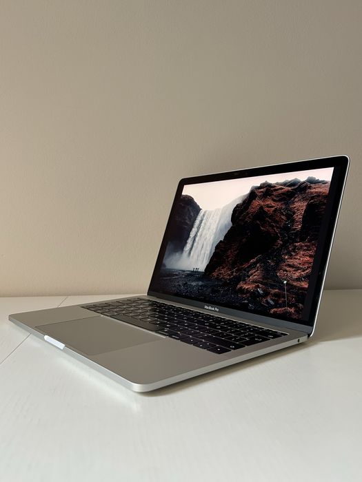 Apple - 23日まで! 050) Apple MacBook Pro 13インチ 2017 MacBook Pro (13-calowy, 2017 r., dwa porty Thunderbolt 3