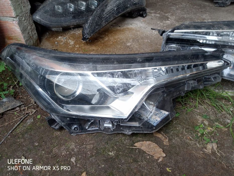 Par de óticas Toyota C-HR