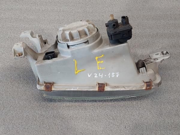 Ótica / farol esquerda HYUNDAI Accent I Sedan (X3)