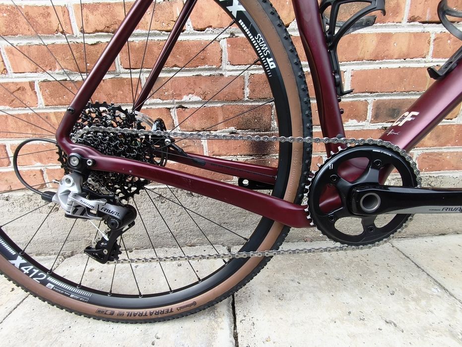 Gravel Rondo ruut cf2 sram rival 3t XL
