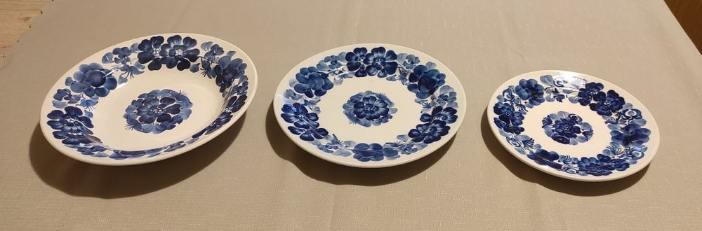 Komplet talerzy fajansowych 18 sztuk