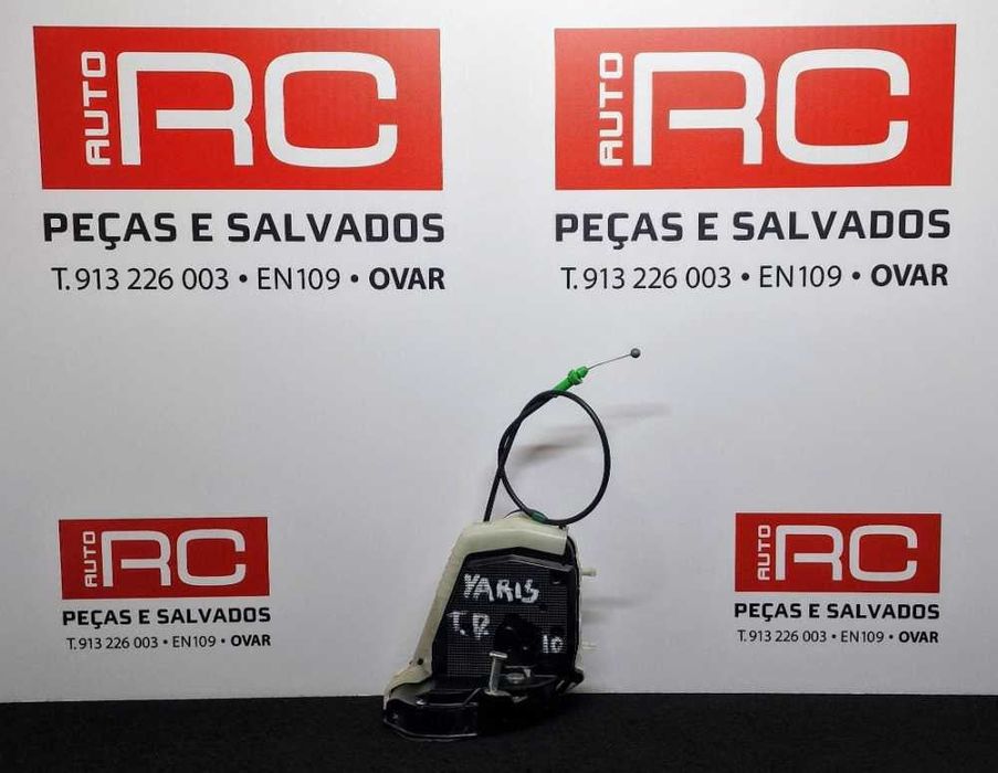 Fechadura / Fecho Porta Trás Direito - TOYOTA YARIS