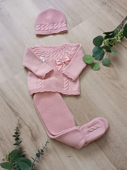 Conjunto camisola, calça e gorro
