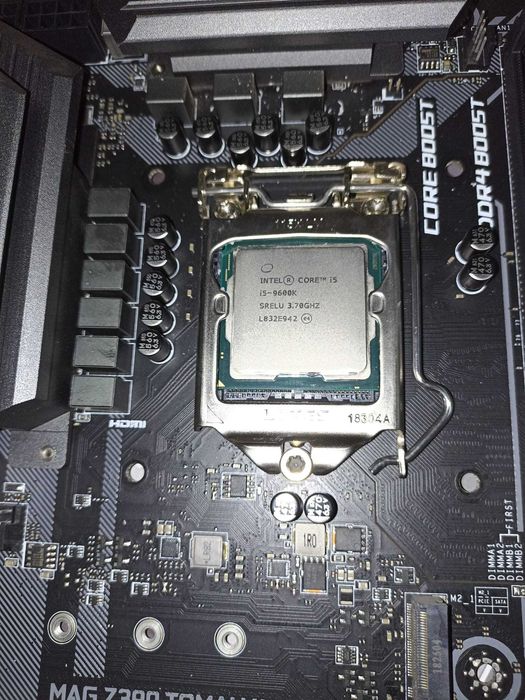 Processador I5 9600k + 16GB RAM + Motherboard Z390