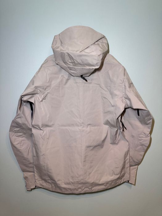 Arcteryx Alpha SV White 24k