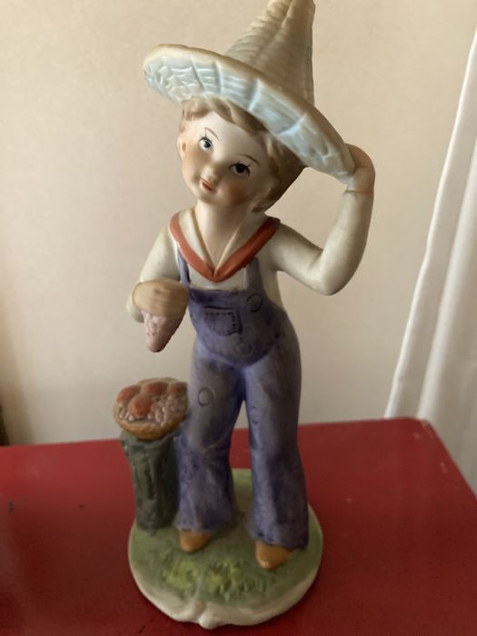 Bonecos em ceramica
