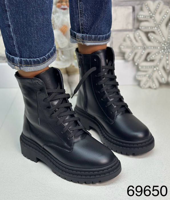 Жіночі шкіряні зимові черевики в кольорах