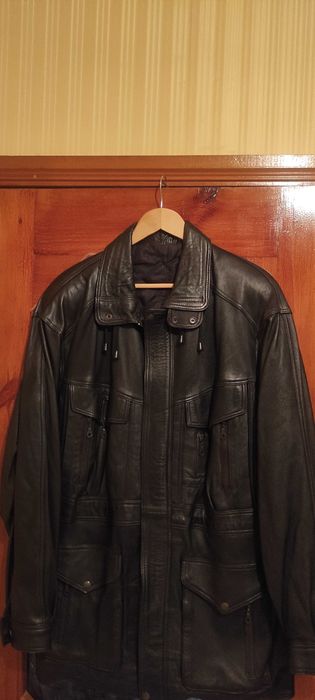 Продам  кожаную куртку