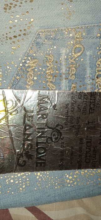 Продам новые джинсы