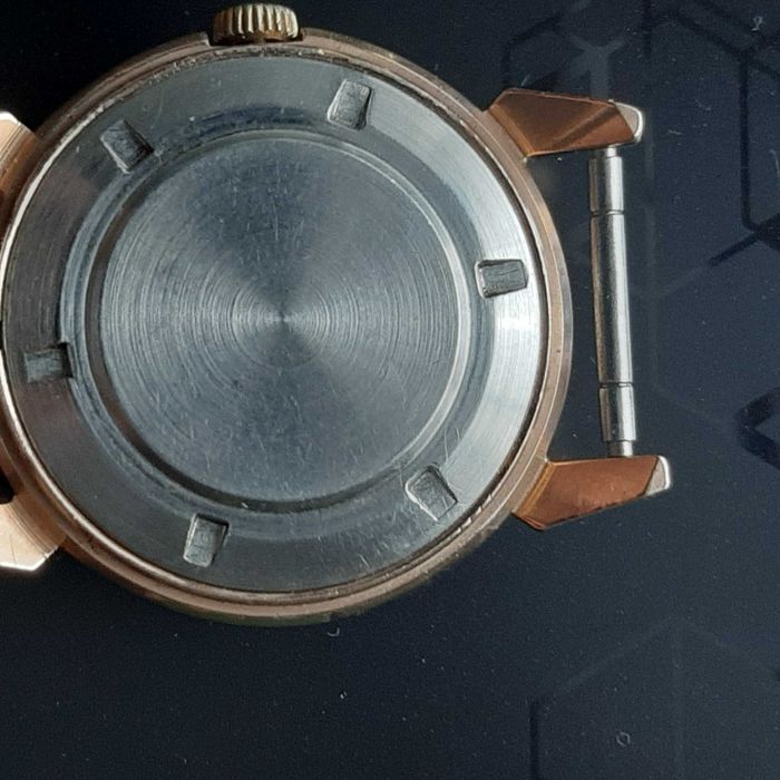 Продам наручные часы Родина иКировские  1 мчз.СССР  Позолота Оригинал.