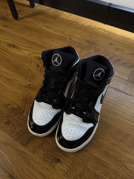 Nike Air Jordan 1 Mid SE ASW Black White retro