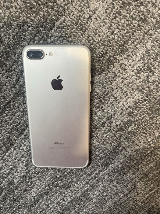 Продам Iphone 7plus, на запчастини