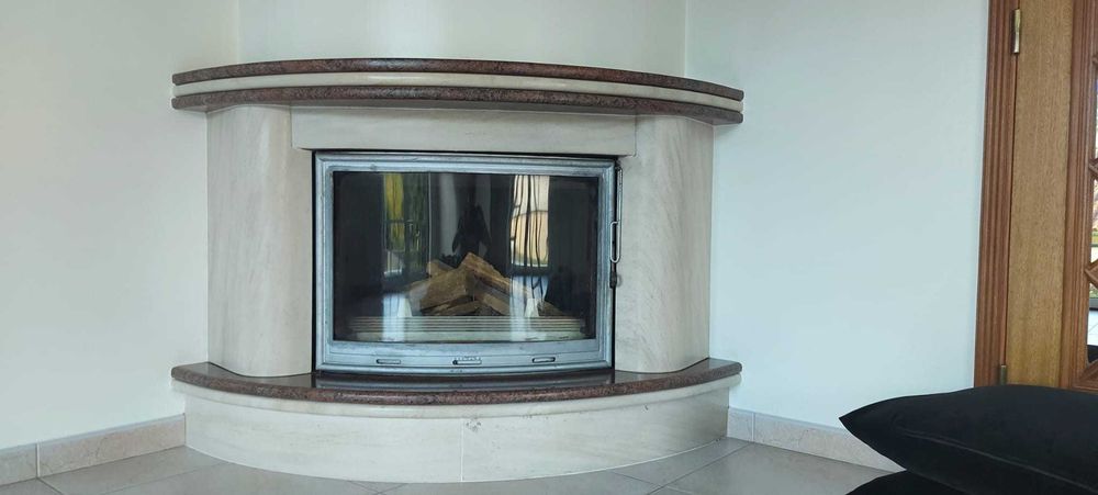 Lareira de canto em pedra c/ recuperador de calor