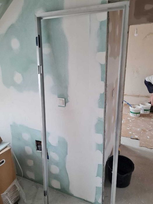 Drzwi Sara Eco 2 bezprzylgowe ukryte lewe 70 cm + Ościeżnica aluminiowa Sara Eco 2 bezprzylgowa Lewa 70 3z; samoodbiór