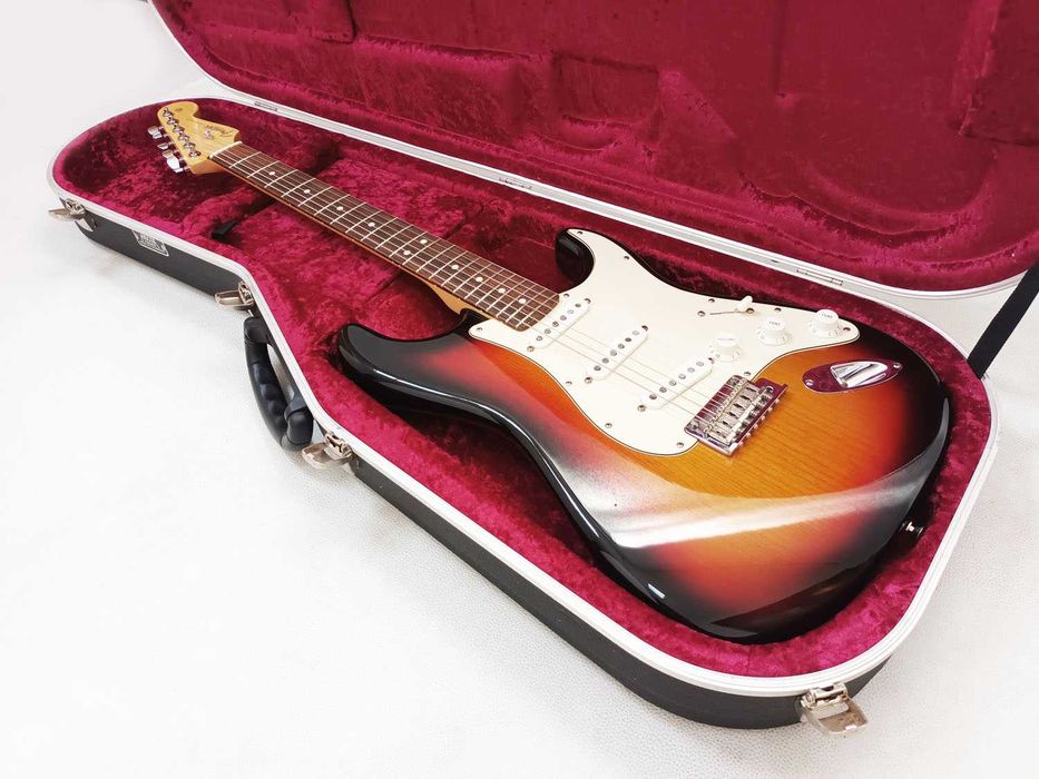 Estojo Hiscox Liteflite Fender Stratocaster Telecaster e outras