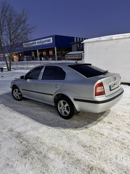 Шкода Октавія тур 1.8 турбо