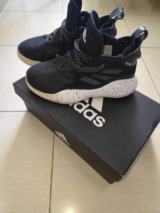 Buty Adidas rozmiar 37  1/3
