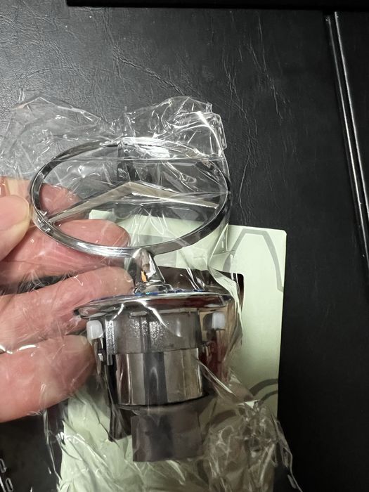 Emblema capot mercedes